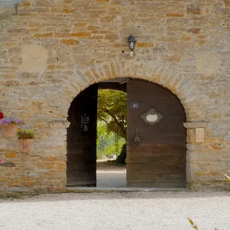 D'hotes Secret Pyrenees 3*