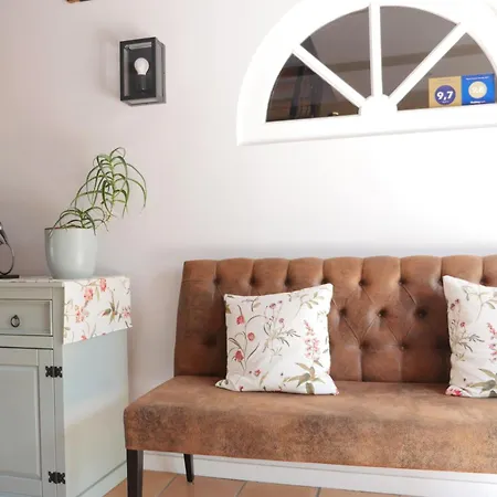 D'hotes Secret Pyrenees Bed & Breakfast 3*