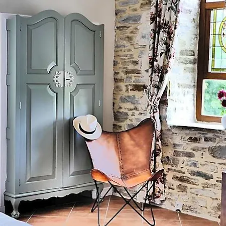 D'hotes Secret Pyrenees Bed & Breakfast