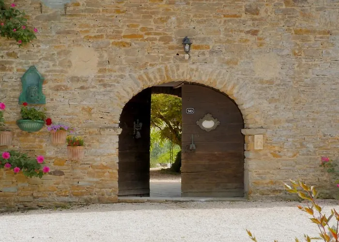 D'hotes Secret Pyrenees 3*