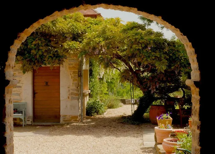 D'hotes Secret Pyrenees Bed & Breakfast Lasseube