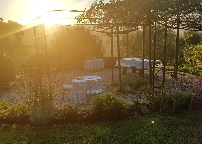 D'hotes Secret Pyrenees Bed & Breakfast 3*