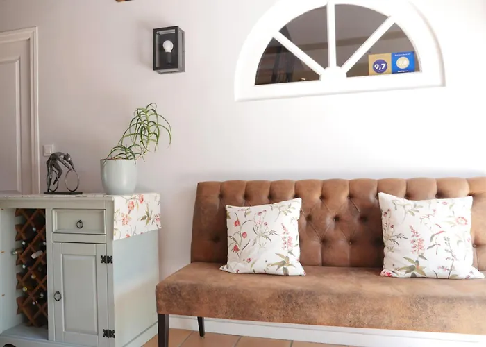 D'hotes Secret Pyrenees Bed & Breakfast 3*